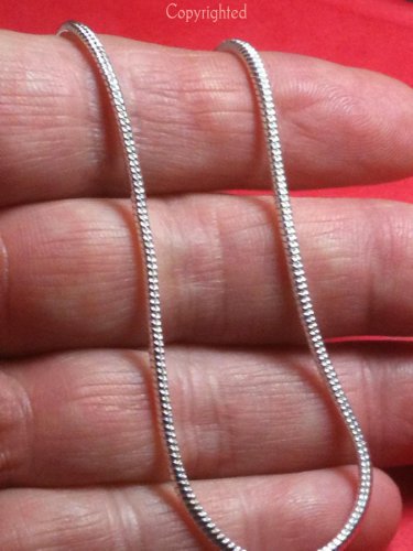 9.10 Grams .925 Sterling Silver Snake Design Necklace Length 18" Width 1mm