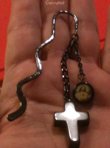 Dangling Tiger Iron Cross & Sacred Heart Bead Black Metal Mini Bookmark & Chains