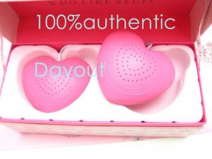 JUICY COUTURE HEART SHAPED MP3 IPOD IPHONE SPEAKERS PORTABLE SET NEW IN BOX