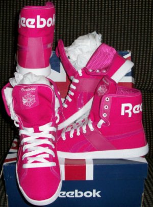 New women Reebox sneakers top down size 9 m