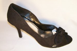 peep toe black heels w/ bow size 8.5