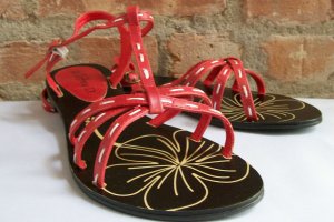 jeffrey d t-strap flat red sandals size 8.5