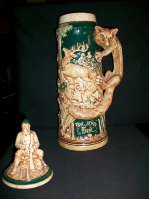 Antique German stein Die gr&Atilde;&frac14;ne Heid des J&Atilde;&curren;gers Freud The green moorlands the hunter&acirc;��s joy