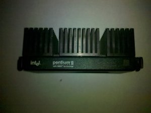 Intel Pentium II SL2HA CPU Processor with Heat Sink