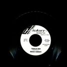 MICKEY NEWBURY: THERE IS A TIME TO DIE /TRAVELIN MAN /45 RPM /COUNTRY MUSIC