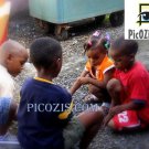 VPE013201109 - Kids Playing - 15x20cm (6x8")