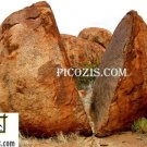 VLA013201109 - Devils marbles -28x35cm (11x14")