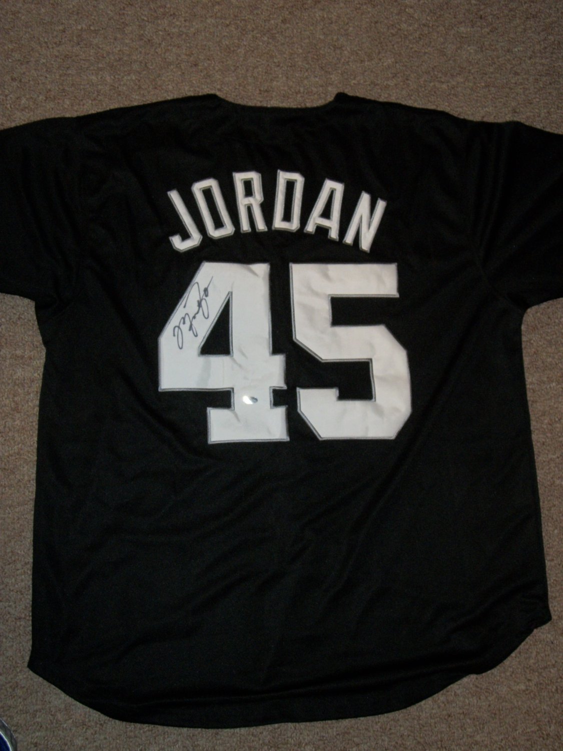 Michael Jordan autographed SOX Baseball Jersey