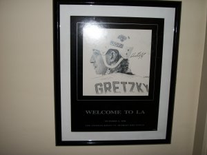 Wayne Gretzky autographed 16 by 20 "Welcome to LA" poster drawing