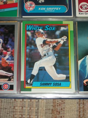 Sammy Sosa 1990 Topps baseball card- Rookie year