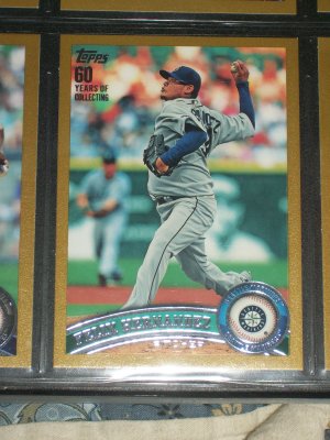 Felix Hernandez 2011 Topps LE #1910/2011 Baseball Card- Gold Edition