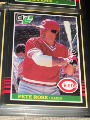 Pete Rose 85 Leaf baseball card