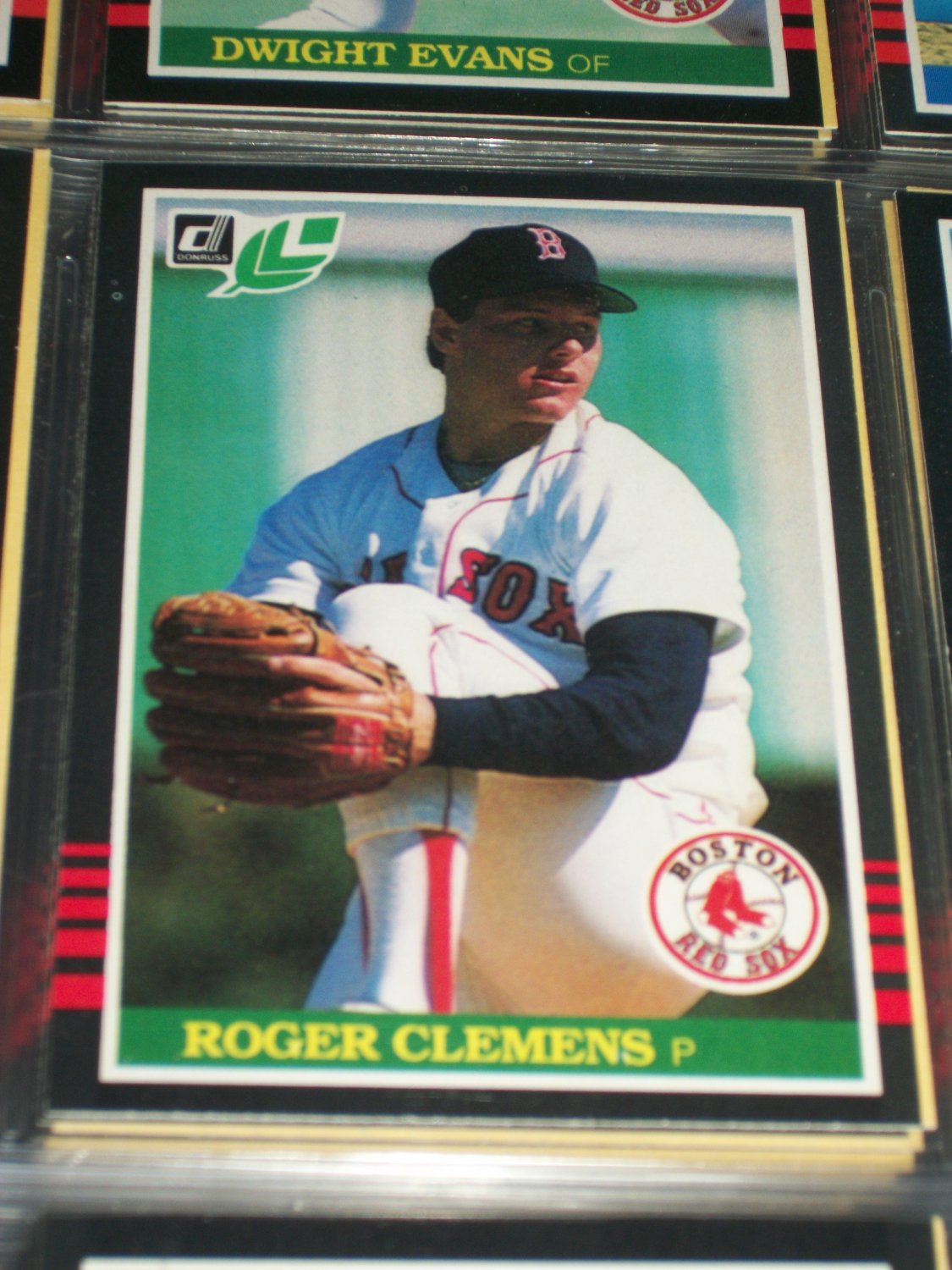 Roger Clemens 85 Leaf baseball card