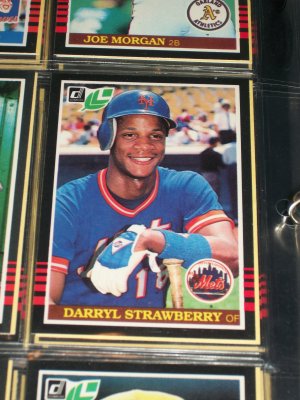Darryl Strawberry 85 leaf baseball card