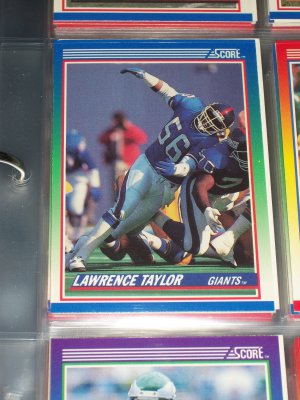 Lawrence Taylor 1990 Score Football Card