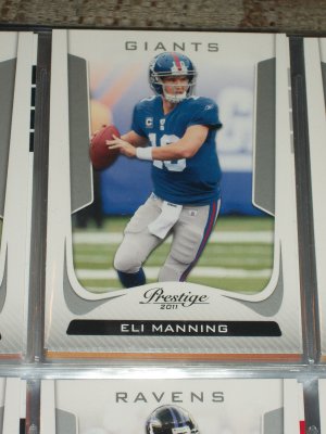 Eli Manning 2011 Panini Prestige football card