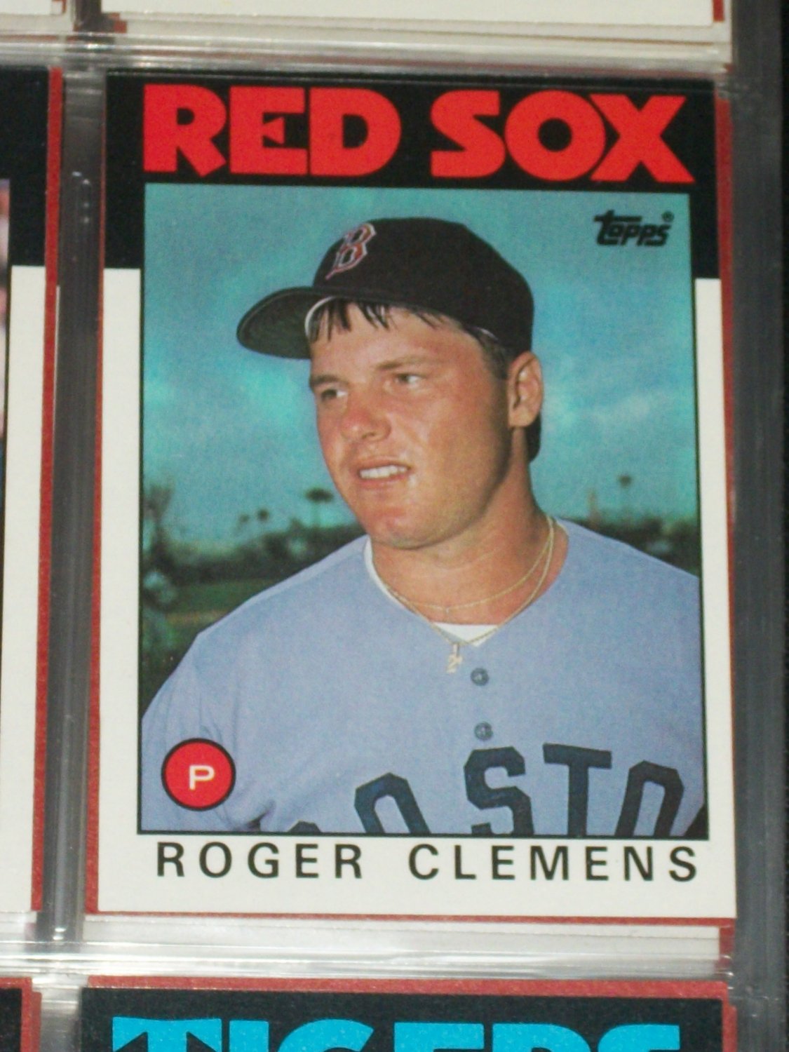 Roger Clemens 1986 Topps Baseball Card
