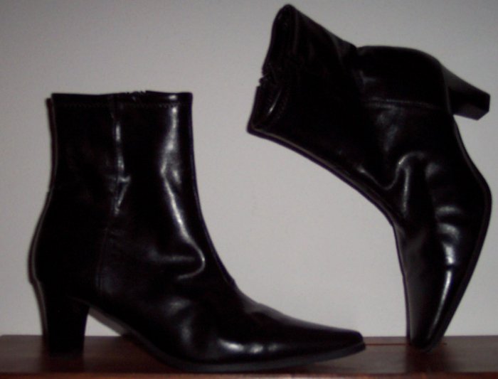 NWOT Glacee Patent Leather Pointy Toe Boots Size 6M location85