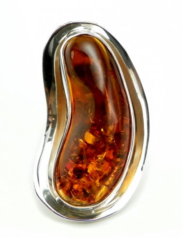 COGNAC BALTIC AMBER KIDNEY-SHAPED PENDANT - STERLING SILVER