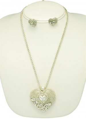 Silver Heart Necklace Set