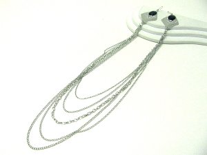 EARLACE MULTI-CHAIN & GLASS STONE