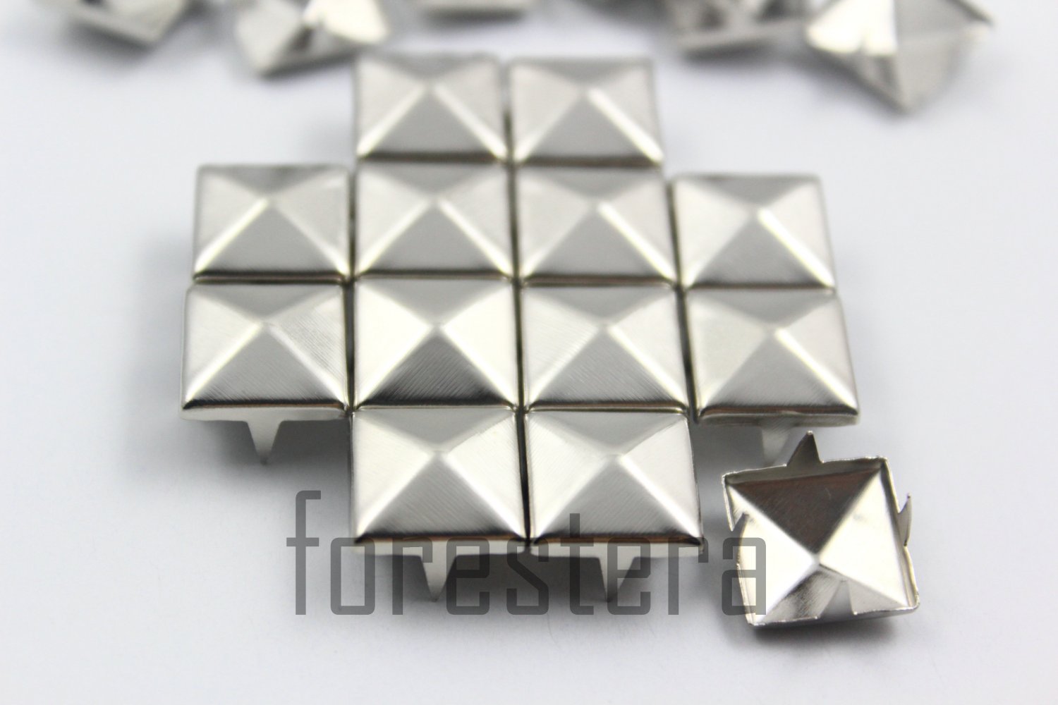 100 12mm Silver Pyramid Studs Diy Studs Metal Studs Craft Studs Spike