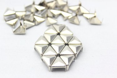 100 10mm Silver Triangle Studs DIY Studs Metal Studs Craft Studs Spike (ST10)