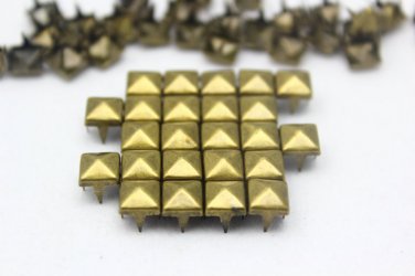 100 6mm Antique Brass Bronze Pyramid Studs DIY Studs Metal Studs Craft Studs Spike (BP06)