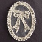 4" x 3" Embroidered Patch Appliqué Bow on Mesh Ivory ～ Fast Delivery as Air Lettermail