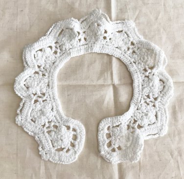 White Collar Floral Appliqu&Atilde;&copy; Patch &iuml;&frac12;� Fast Delivery as Air Lettermail