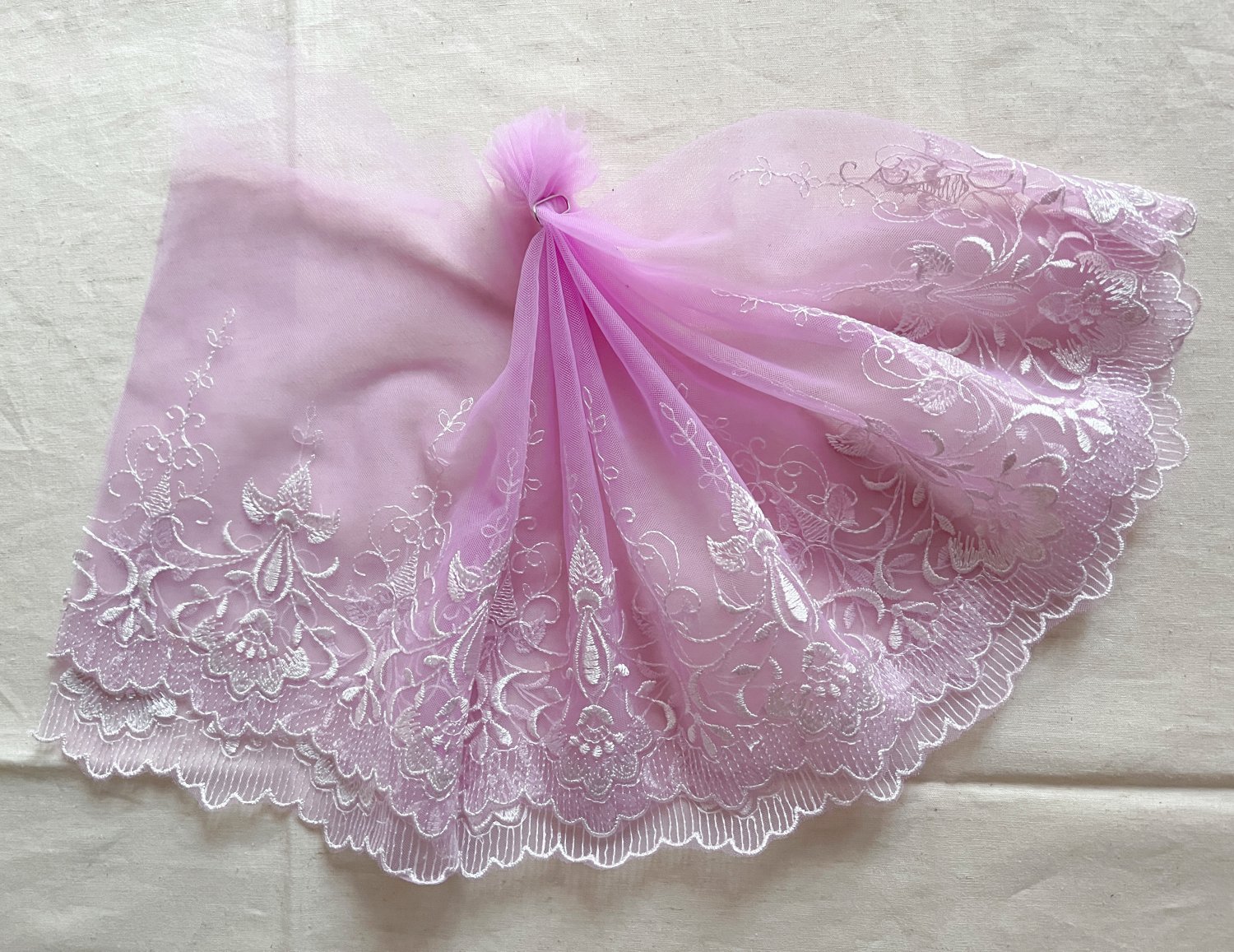 7.68 x 1.1 yds Floral Embroidered Lace Trim Pink