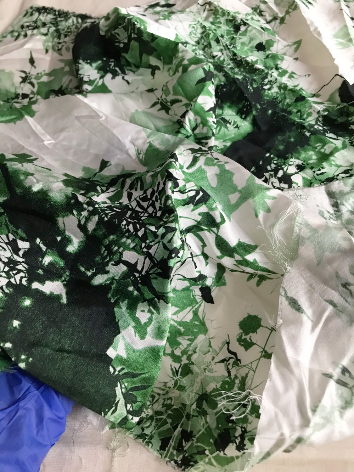 19.8&acirc;�� x 26.3&acirc;�� 100% Twill Silk Green Bamboo Odd Bits of Cloth