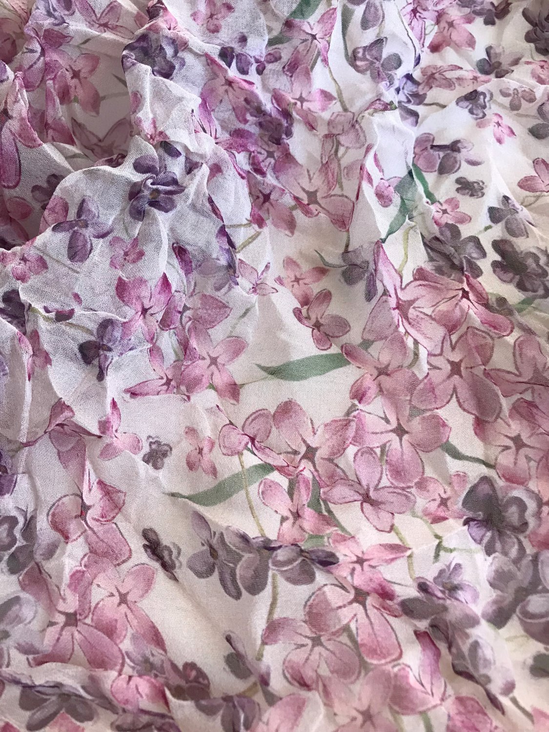 55.51&acirc;�� x 18.5&acirc;�� 100% Silk Fabric Granulated Georgette Floral&Acirc;&nbsp;