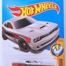 Hot Wheels - '15 Dodge Challenger: Muscle Mania #7/10 - #48/365 (2017) *Silver* Hot Wheels - '15 Dodge Challenger: Muscle Mania #7/10 - #48/365 (2017) *Silver*