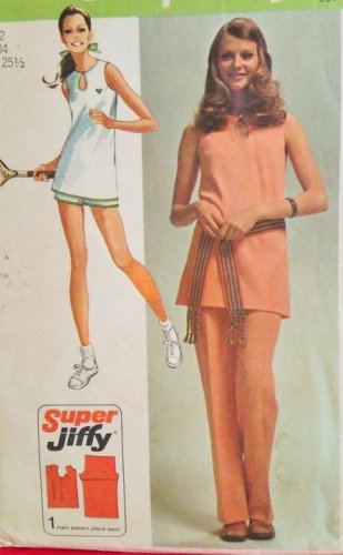 Simplicity 9417 (1971) Vintage Tunic Top Pants Shorts Tennis Pattern Size 12 UNCUT