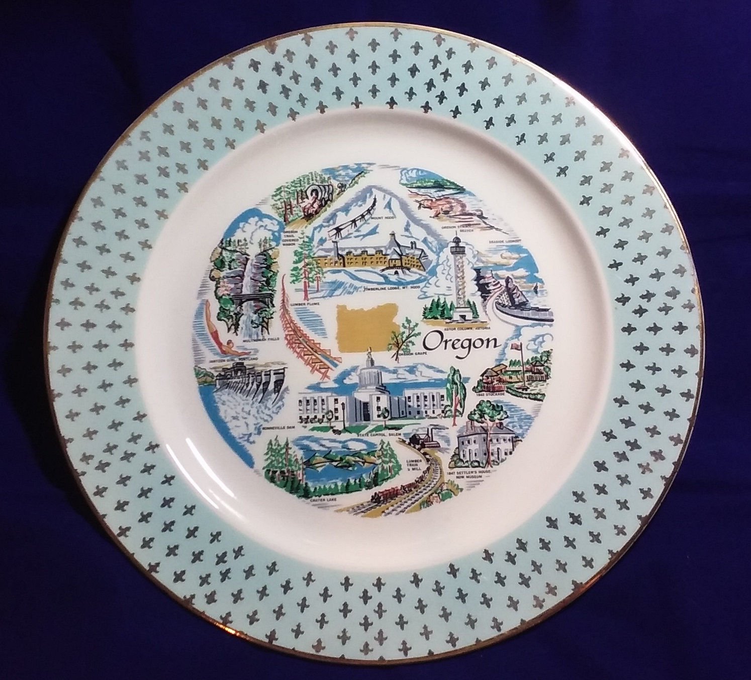 10" Oregon Collectors Plate Souvenir Beaver Portland Lumber Crater Lake