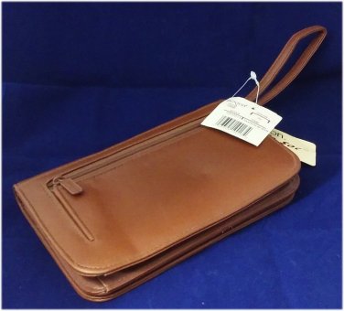 Buxton Genuine Wristlet Buxhyde Clutch with Strap and Original Tags Style Sac