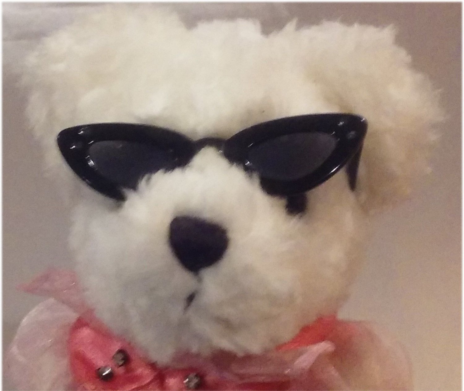 "Lucy" from the Brass Button Bears 1950&acirc;��s 20th Century Collectibles.