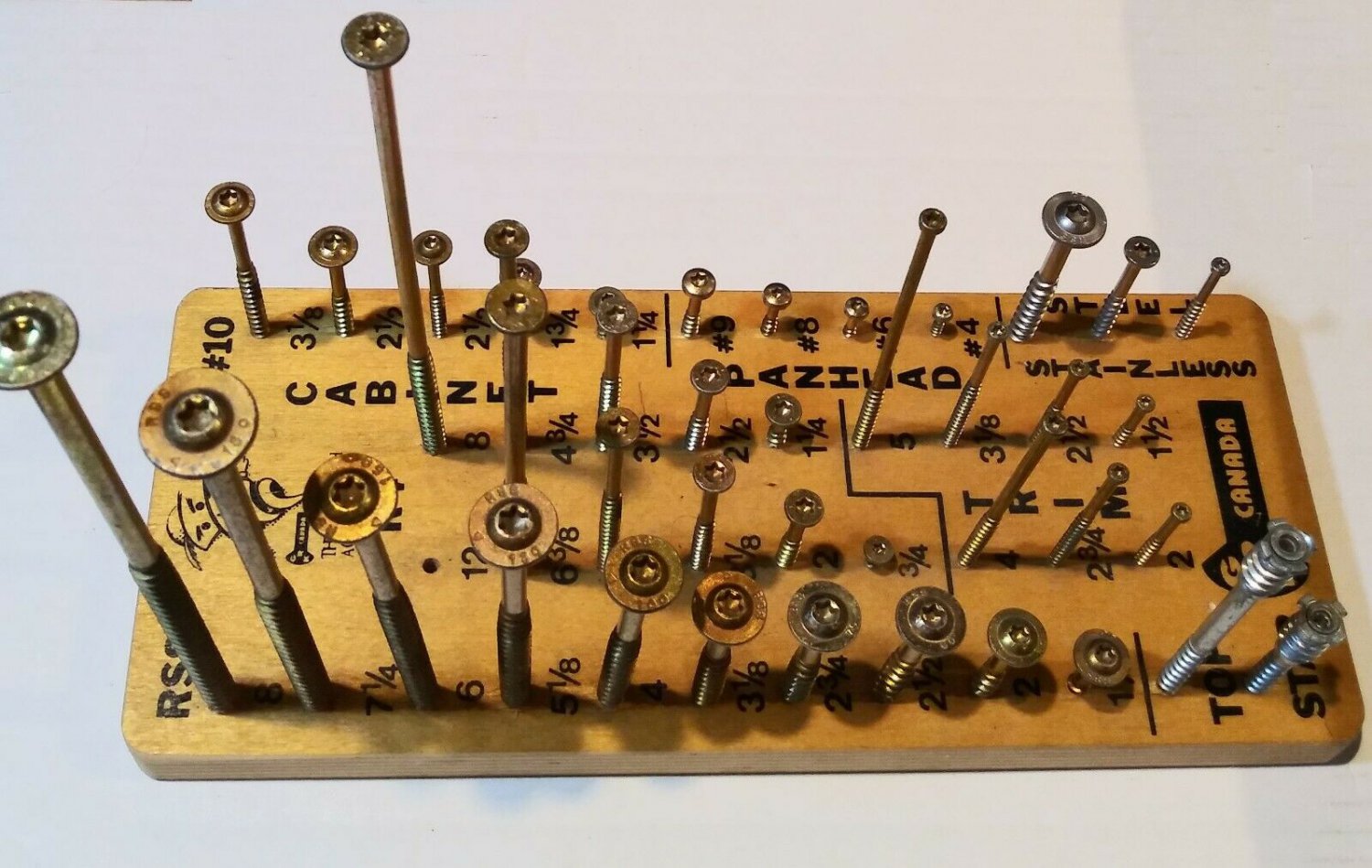 unique-wood-reference-display-with-grk-rss-10-r4-screws-samples
