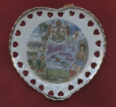 Hawaii Souvenir Collectors 5" Plate Scenic Heart Shaped Lace Edge