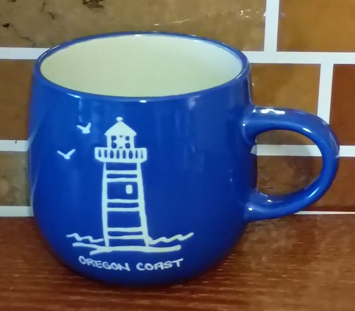 Oregon Coast Lighthouse Blue & White Coffee Mug Cup 12 oz EUC Coastal waves
