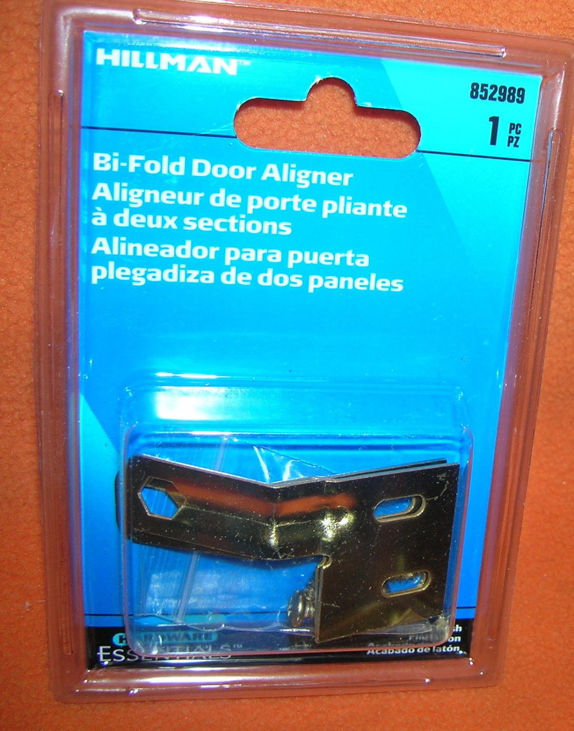 Hillman Brass Finish BiFold Door Aligner 1 Piece 852989 UPC008236986785