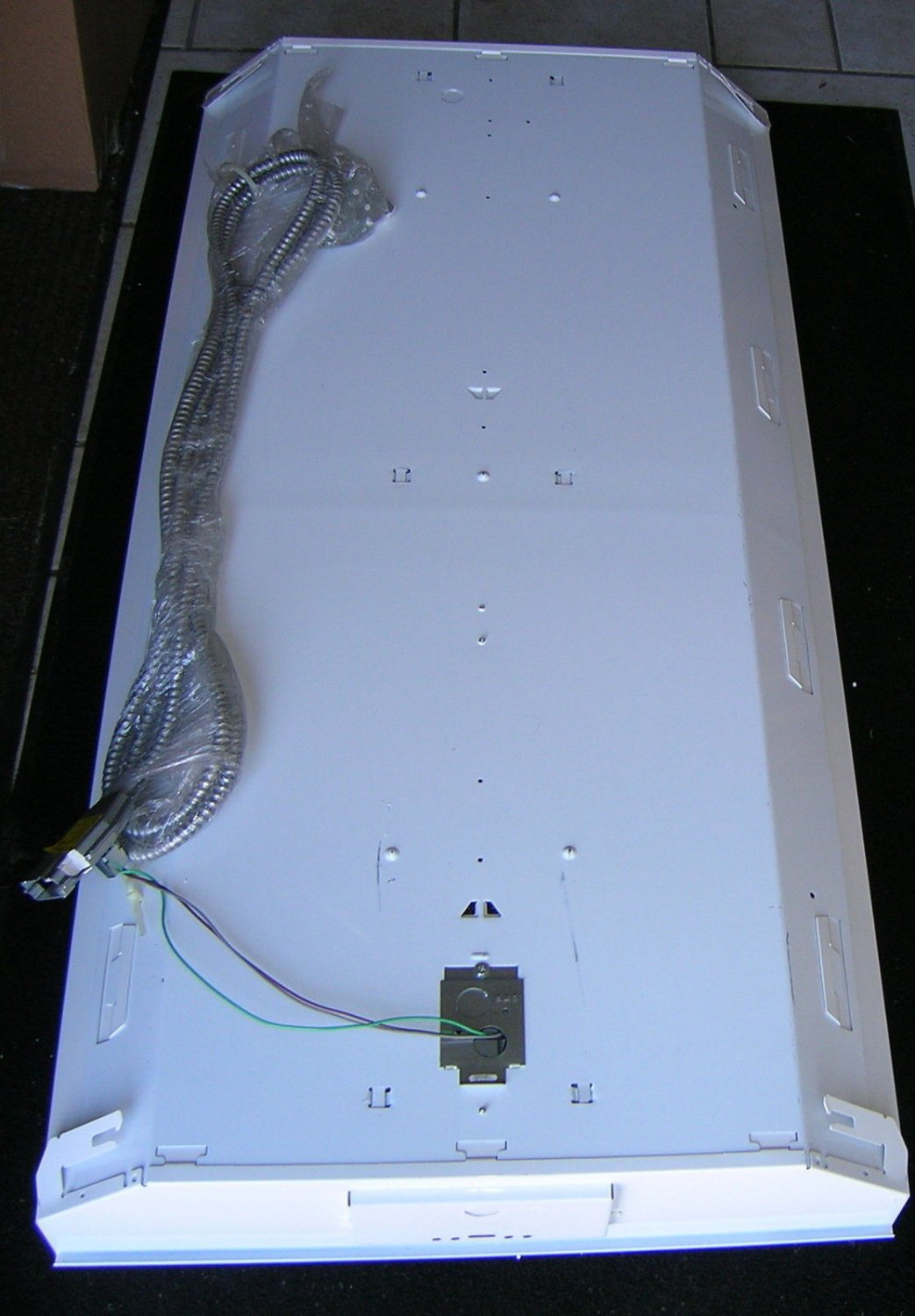 Lithonia Avante, Recessed, Direct / Indirect Troffer 2' X 4' #190FE3 ...