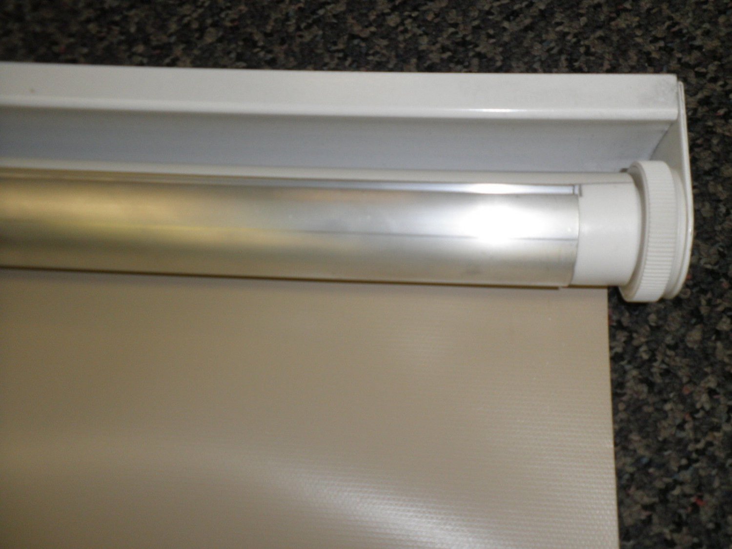 United Shade Duplex Linen Manual Window Pull Down Shade 50" X 38"