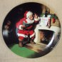 Holiday Collector's Coca Cola Santa Claus At The Fireplace 8 1/4" Plate #29497