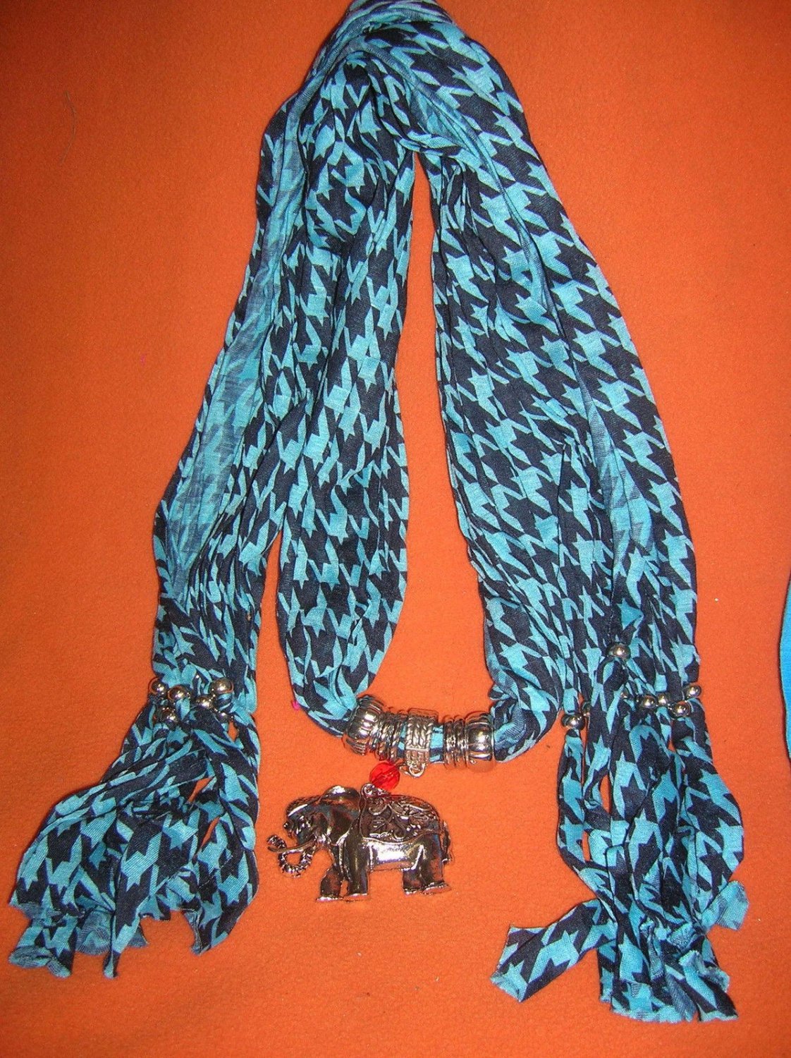 OKER Brand Fashion Scarf - Teal / Black Plaid w/ Pendant UPC:710534487221