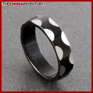 SIZE 8 STAINLESS STEEL BLACK SILVER RING R0604