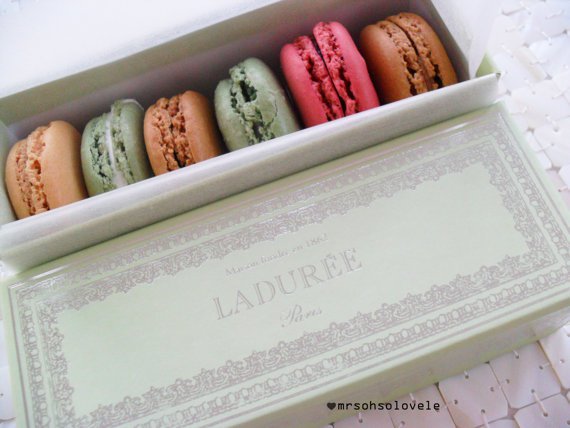 Laduree Paris Napoleon green Gift box brand new