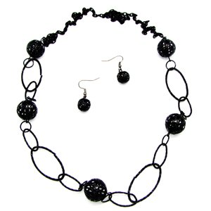 Necklace Black 4-4