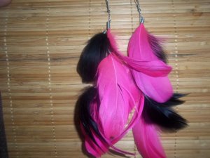 pink/black feather earrings